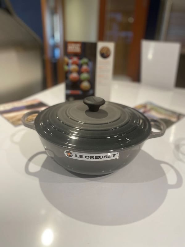 LE CREUSET SIGNATURE MARMITE CASSEROLE POT